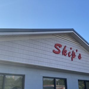 Skip's Grill